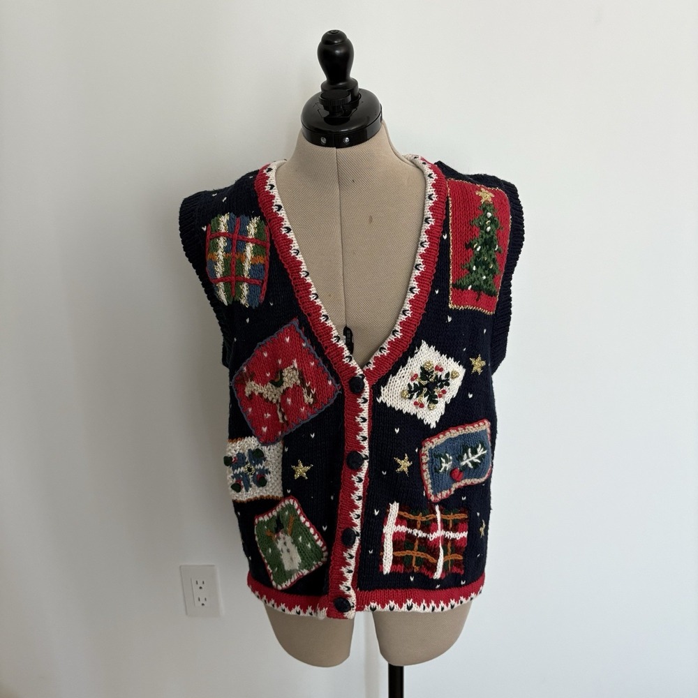 Vintage Erika Womens Sweater Vest Large Navy Blue Red White Christmas Hand Knit